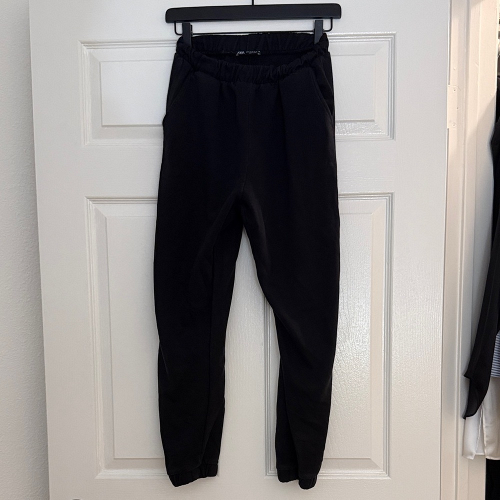 Zara Women’s Black Sweatpants